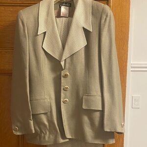 Rafinatti Women’s Cream/taupe Blazer with matching pants